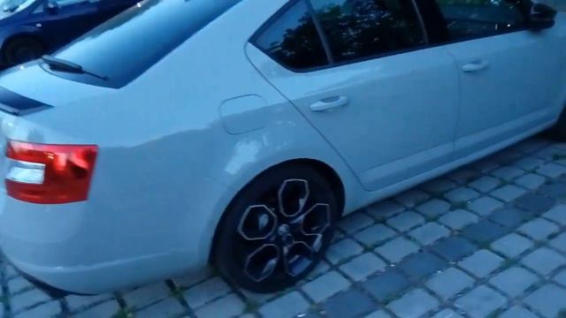 Skoda Octavia RS 230 смотреть онлайн