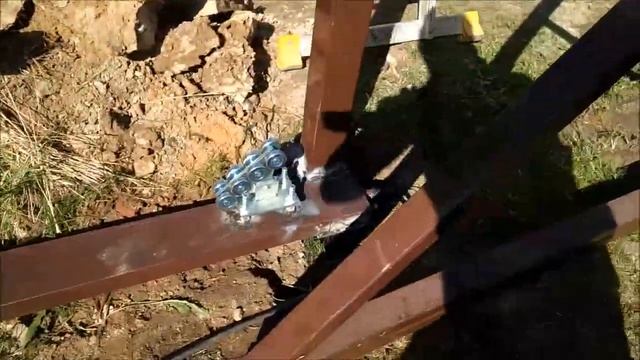 Откатные ворота на винтовых сваях и калитка НОВЫЕ ВОРОТА смотреть онлайн