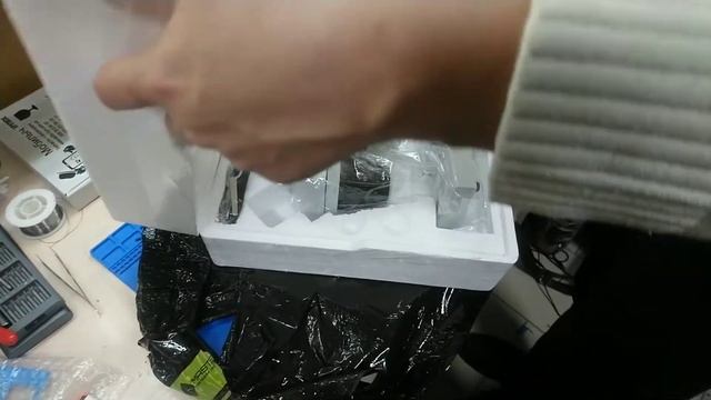 Новый помощник в нашем сервисе - стереомикроскоп St-series ST-B-L смотреть онлайн