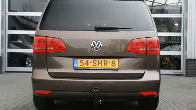 Volkswagen Touran 1.2 TSI 105PK HIGHLINE 7PERS NAVI TREKHAAK LMV ECC смотреть онлайн