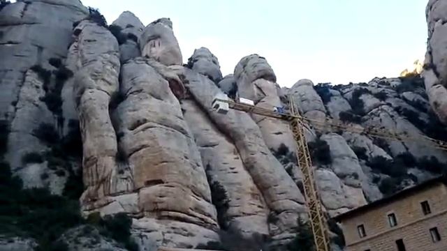 montañas de montserrat y monasterio смотреть онлайн