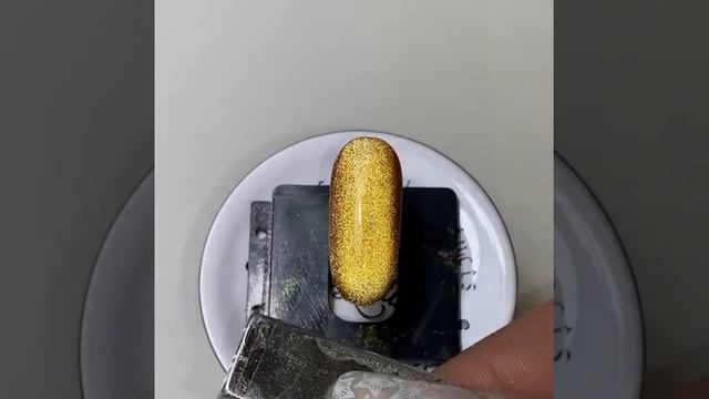 Tartiso Гель-лак Magic Cat Fuchsia магнитный 06