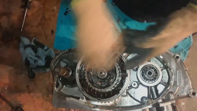 ИЖ ПЛАНЕТА 3. КАПИТАЛЬНЫЙ РЕМОНТ МОТОРА Ч.3 ПОЛНАЯ РАЗБОРКА МОТОРА смотреть онлайн