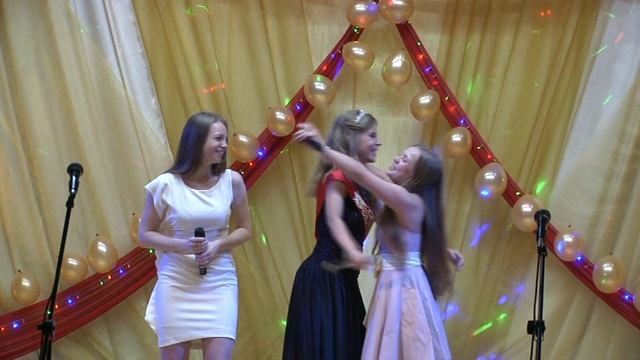 2015 06 Выпускной 11 класс МАОУ СОШ №1 г.Туринска смотреть онлайн