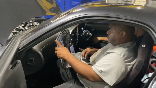 Mazda RX7 FD3S Breathing Massive Flames & Insane 2 Step On The Dyno!! смотреть онлайн