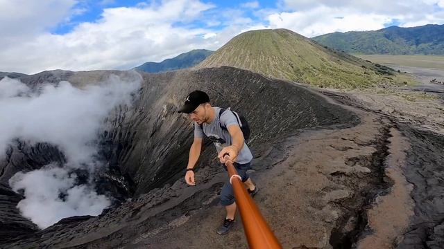 Индонезия во время карантина. Остров Ява (jawa island)Вулкан Бромо (bromo volcano) Indonesia ?? смотреть онлайн