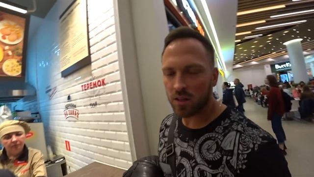 Столяров подарил IPHONE XS MAX! Он сошёл с ума! смотреть онлайн