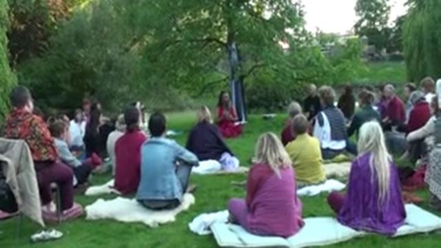 Озен Раджниш - Оргазмическая неподвижность, часть 1-2 смотреть онлайн