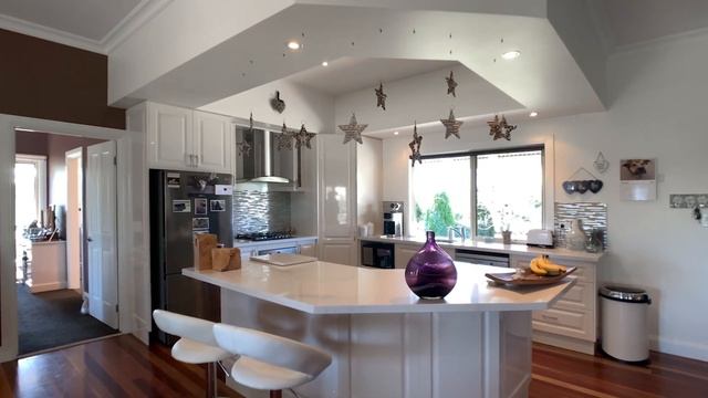 MAGNIFICENT RURAL LIVING 79-83 Forbes Street Briagolong смотреть онлайн