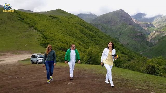 Тур в Казбеги (Степанцминда), Ананури, Гергети, Гвелети / Kazbegi.Tour to Georgia 4K - Caucasus.COO смотреть онлайн