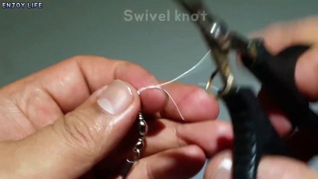 매우 간단하지만 매우 강력한 매듭/낚시갈때 꼭 알고가야하는매듭 смотреть онлайн