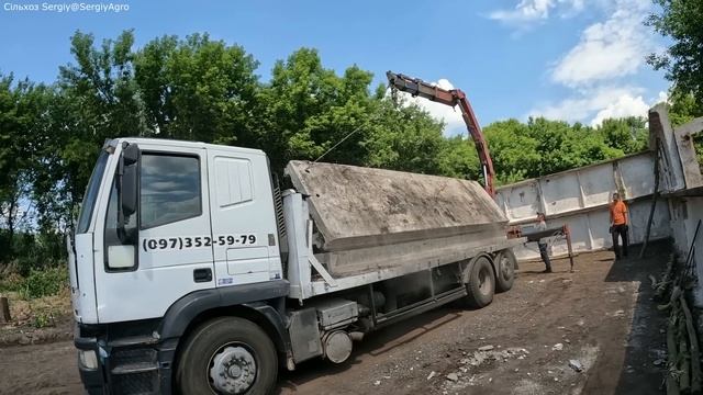 Будуєм склад-ангар. Приїхали плити. смотреть онлайн