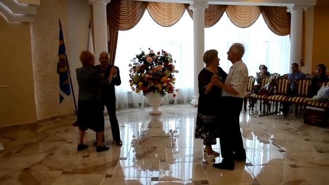 Вальс юбиляров в Россоши смотреть онлайн