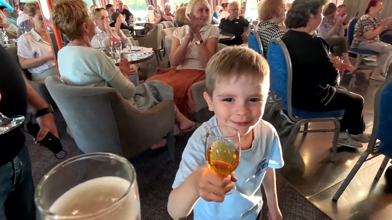 Круиз на теплоходе  