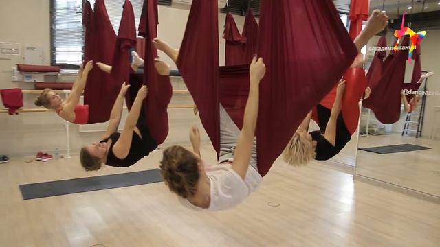 Фитнес в Гамаках. Фитнес на лентах в воздухе.