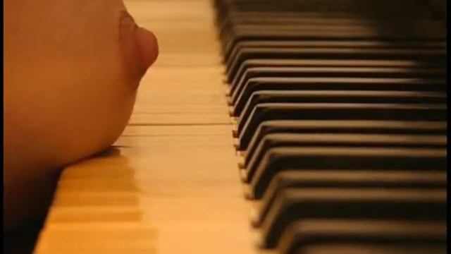 СТАРЫЙ РОЯЛЬ ЕВГЕНИЯ ЗАРИНЬША музыка Марк Минков Старый рояль автор клипа Зоя Боур-Москаленко