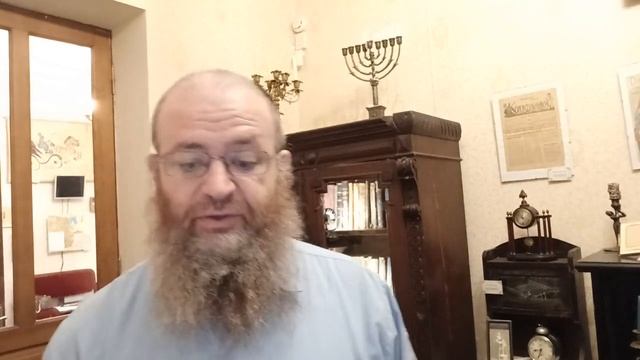 "Эр брумт, эр крэхцт, дэр Днепр дэр брэйтер..." Немного украинской классики на идиш смотреть онлайн