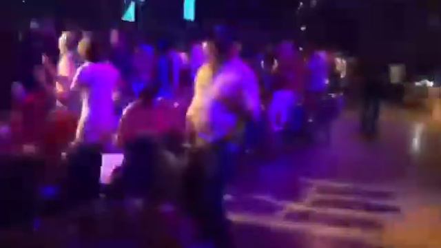 Тяньшисты на тренинге Тони Робинса смотреть онлайн