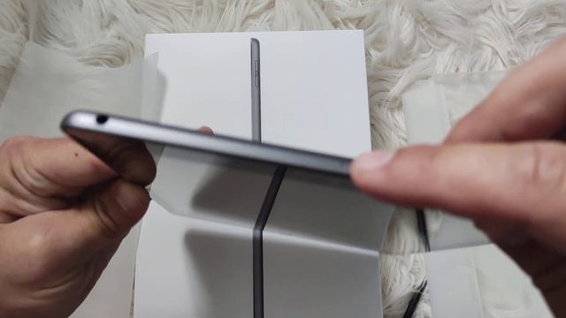 Apple iPad 10.2 (9.gen) unboxing смотреть онлайн