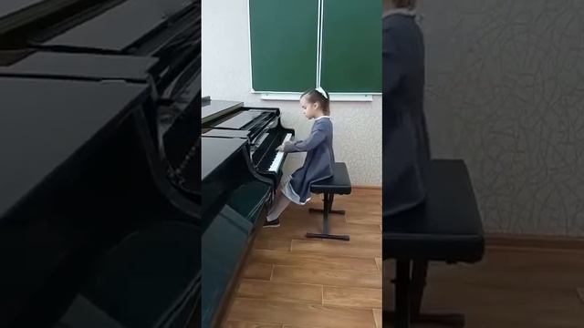 Галиаскарова Камалия. Виноградов Ю. «Танец медвежат», Лешгорн А. «Этюд» смотреть онлайн