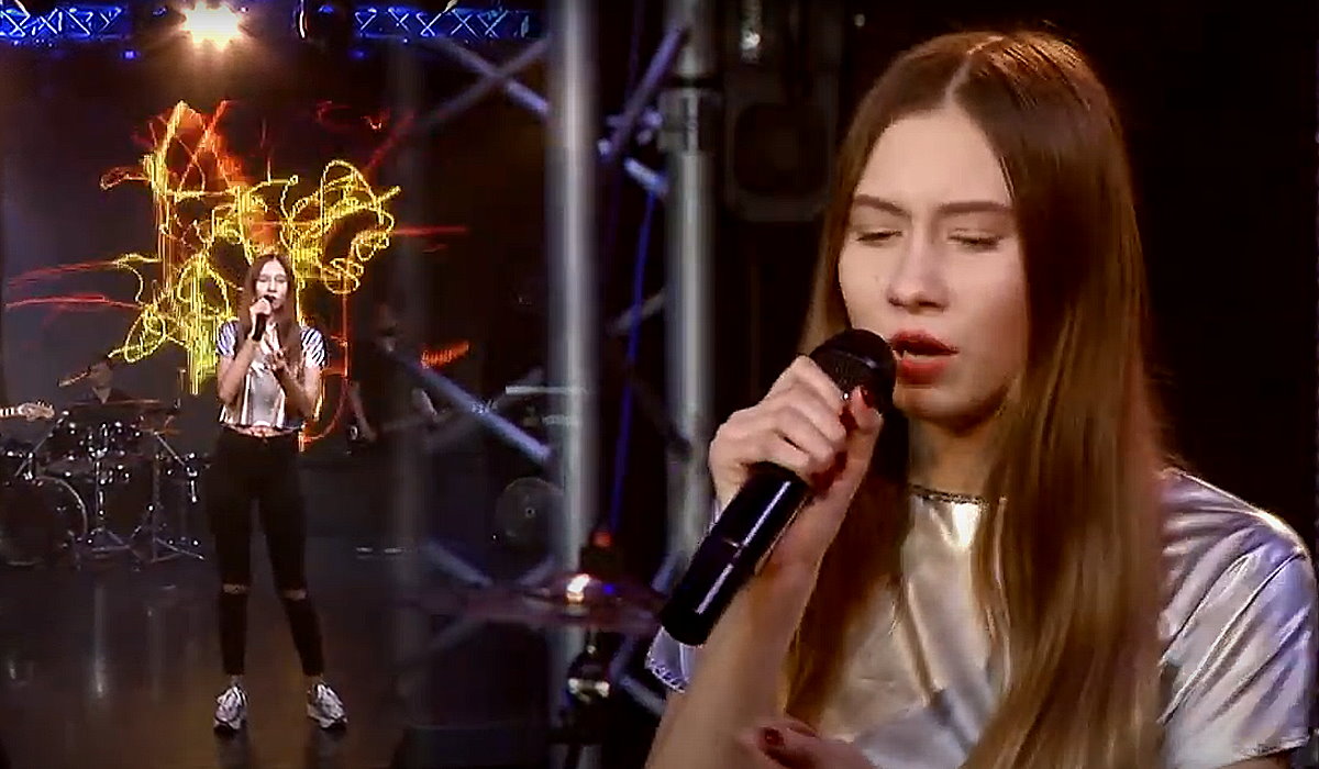 Вероника Богородская - "Инопланетянин" (англ) смотреть онлайн