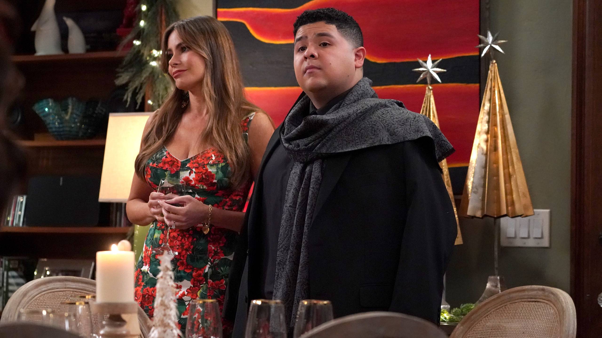 Сериал Американская семейка — 3 сезон 6 серия / Modern Family