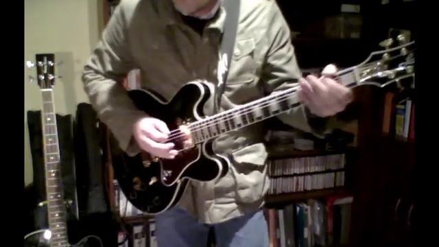 Epiphone BB King Lucille смотреть онлайн