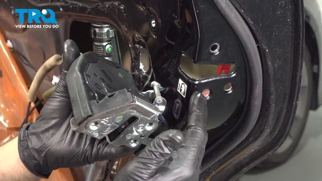 How to Replace Rear Door Lock Actuator & Integrated Latch 2012-2017 Toyota Camry смотреть онлайн