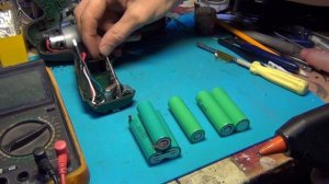 ЗАМЕНА LI-ION АККУМУЛЯТОРОВ В ШУРУПОВЕРТЕ BOSCH