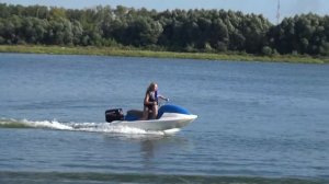 Учусь ездить на гидроцикле с подвесным лодочным мотором