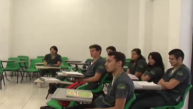 La Escuela de Terapia Física prepara entrega de fichas para el próximo ciclo escolar смотреть онлайн