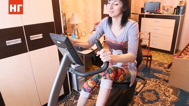 На деньги, собранные читателями "НГ" участнице проекта "Нужные деньги" купили велотренажер смотреть онлайн