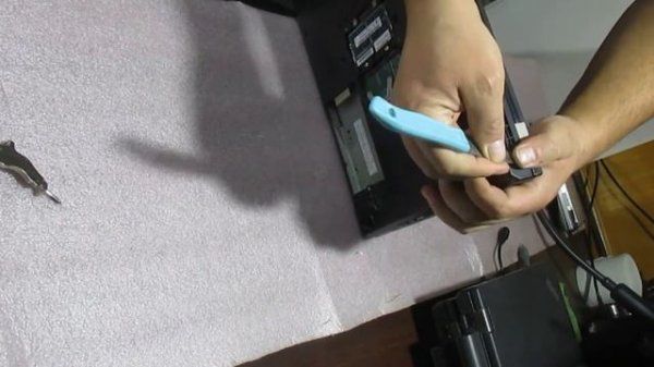 Розбирання ноутбука Lenovo ThinkPad T530.Разборка ноутбука Lenovo ThinkPad T530.