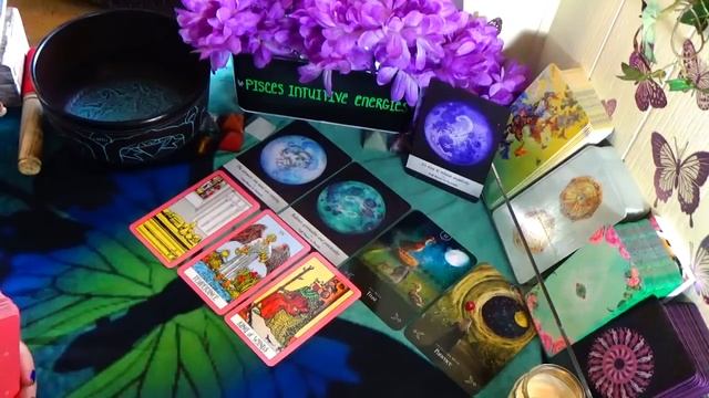 #PISCES ♓ FULL MOON IN SCORPIO ? WHAT DOES IT MEAN FOR YOU PISCES ? смотреть онлайн