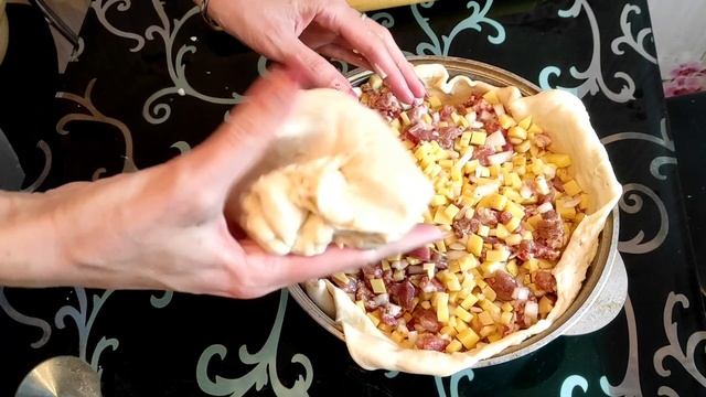 Национальный татарский большой пирог. Зур бэлиш большой бялиш.
