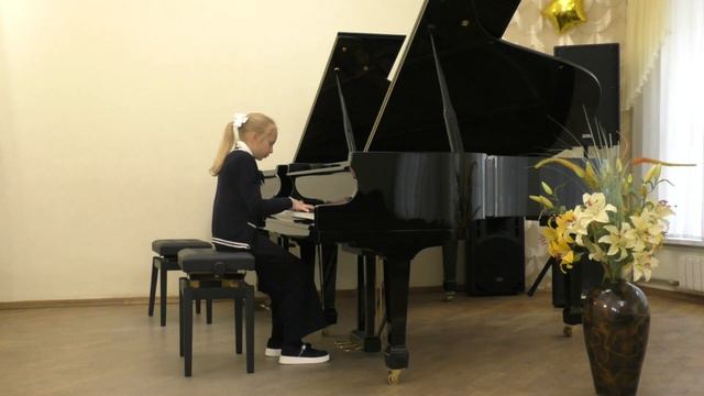 С.Гибайдулина"Танцующий барабанщик", И.С.Бах 3-голосная инвенция (F-dur), К.Черни этюд 18 ор.299 смотреть онлайн
