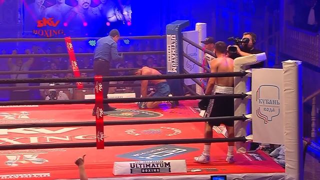 БОКС. Радик Григорян VS Ахмаджон Инаков, GLADIATOR-3 смотреть онлайн