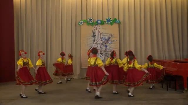 "Веселый пляс" ансамбль "Звездочки" смотреть онлайн