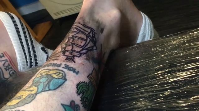 TRADITIONAL TATTOO TIMELAPSE- BLACKWORK SHIP смотреть онлайн