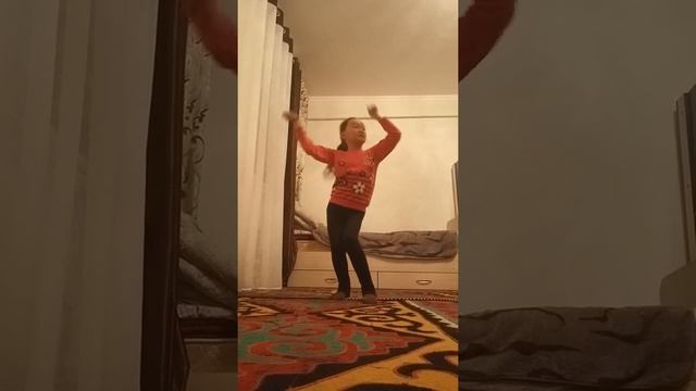 Танец под песню LA MORDIDITA смотреть онлайн