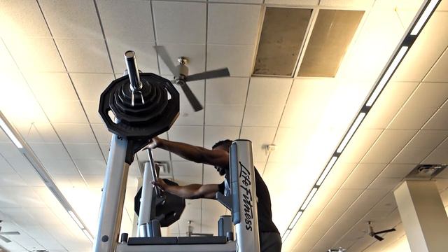 220 LB (100 KG) RAW MILITARY PRESS PR | at 188 LBS BW смотреть онлайн