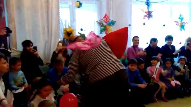 Фееричный выход Доброй Моли смотреть онлайн