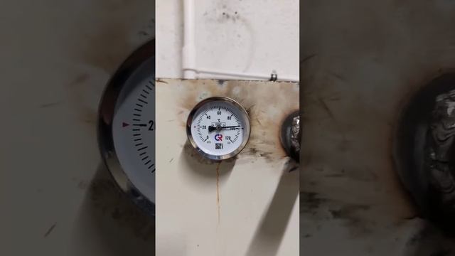 Закипел котёл #закипелкотел #каракан10 #гараж #котел #отопление #dinimax смотреть онлайн