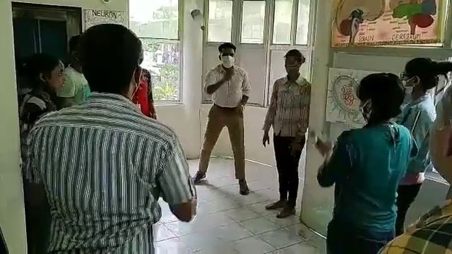 Concentration Games Personality Development Classes смотреть онлайн