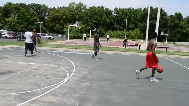 Official Memphis Underground Basketball 08-07-13 Game1 Part2 смотреть онлайн