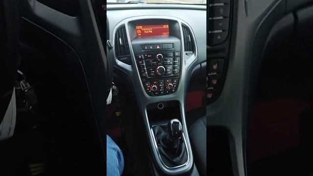 Обзор Opel Astra J GTC от Валиулова Назира смотреть онлайн