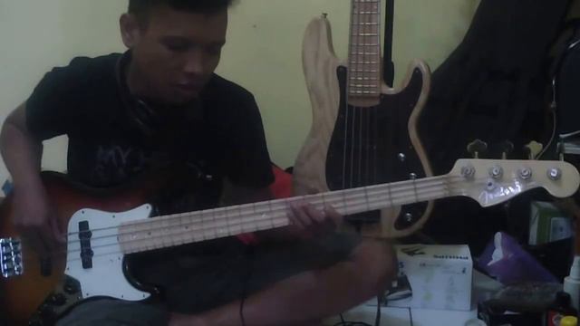 fender jazz bass american deluxe 2007 смотреть онлайн