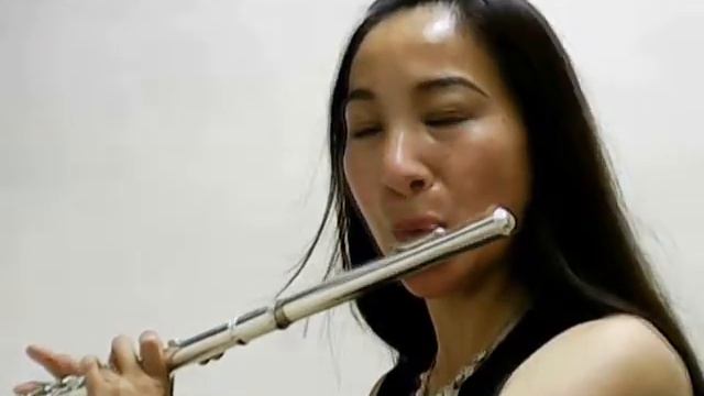 Fendi : Professional Flute Talent - 良 燭 Composer ： Fendi Poon 國 般 смотреть онлайн