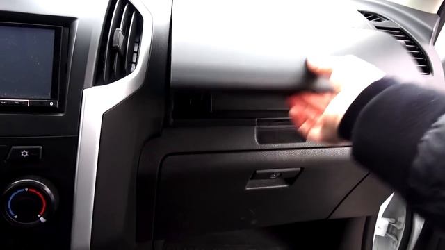 Почему Isuzu D-Max лучше Toyota Hilux 2018? смотреть онлайн