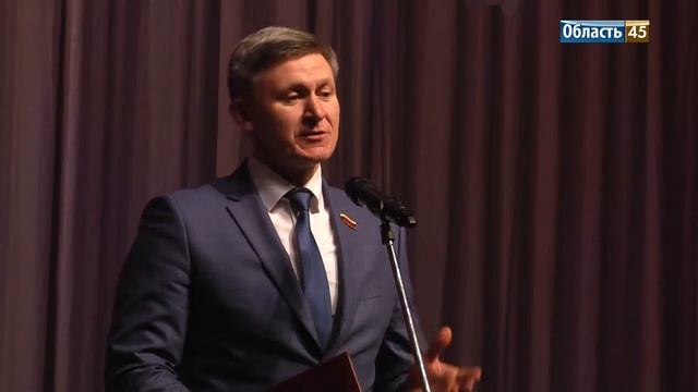 60 лет и полумиллиона моделей: Курганский автобусный завод празднует свой юбилей смотреть онлайн